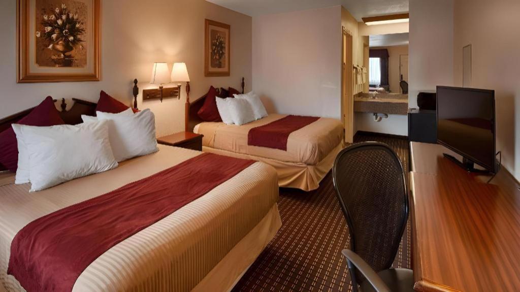 Best Western Johnson City Inn Bagian luar foto