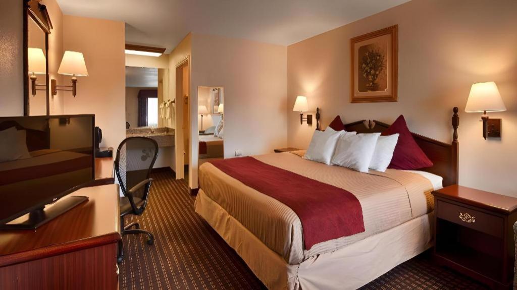 Best Western Johnson City Inn Bagian luar foto
